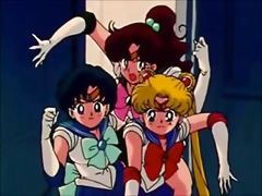 Sailor Moon Diaper exposed (Dub)