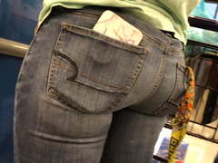 Nut booty pawg in jeans