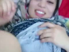 Pakistani house wife video viral by X husband.  Beautiful
